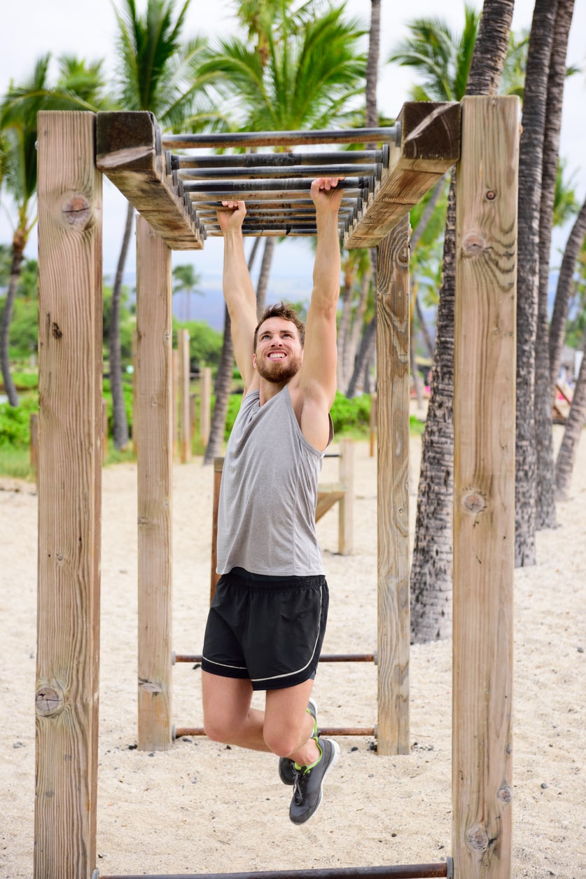 zand als ondergrond voor monkey bars